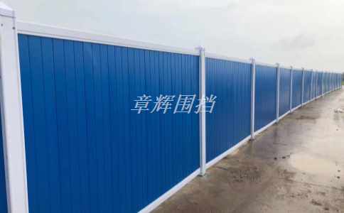 金屬圍擋材質(zhì)對其使用壽命有哪些影響？(分析金屬圍擋不同材質(zhì)的使用壽命差異)
