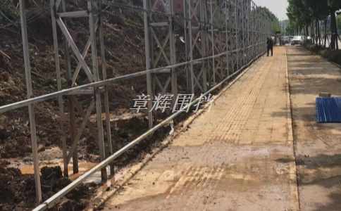 如何保證金屬圍擋的安全性能符合要求？（金屬圍擋安全性能檢測方法）