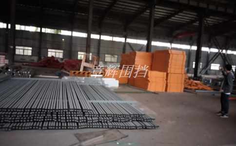 金屬?lài)鷵醯闹亓亢秃穸热绾纹胶?，以達(dá)到*佳性能和使用效果？